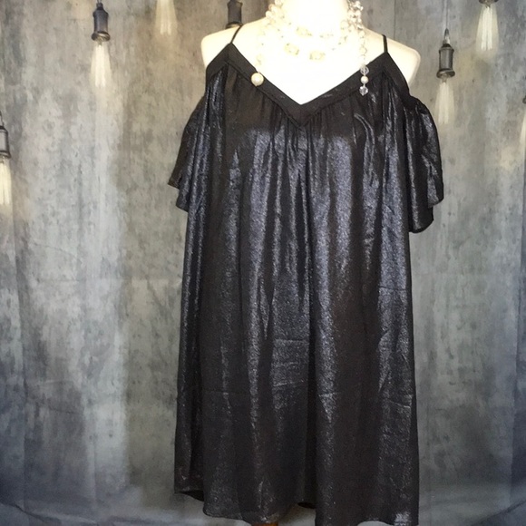 NWT Be GIRLS NITE READY! Great Cold Shoulder Dress - Picture 2 of 4